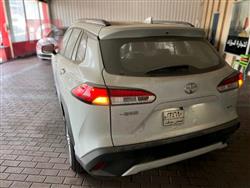 تۆیۆتا کۆرۆلا کرۆس